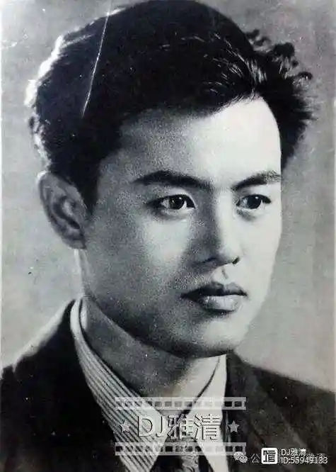 后来,我们所津津乐道的许多男明星,都出自这个表演班.