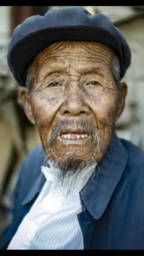 老人的沧桑岁月无情