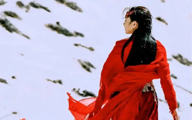 四年了,还是放不下大漠里最美的那一袭红衣|小枫|东宫|彭小苒|颜值向