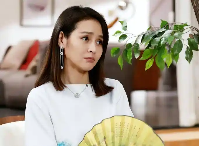 演员于明加:结婚13年不做饭,41岁事业家庭样样成功_生活_胡俊_家务