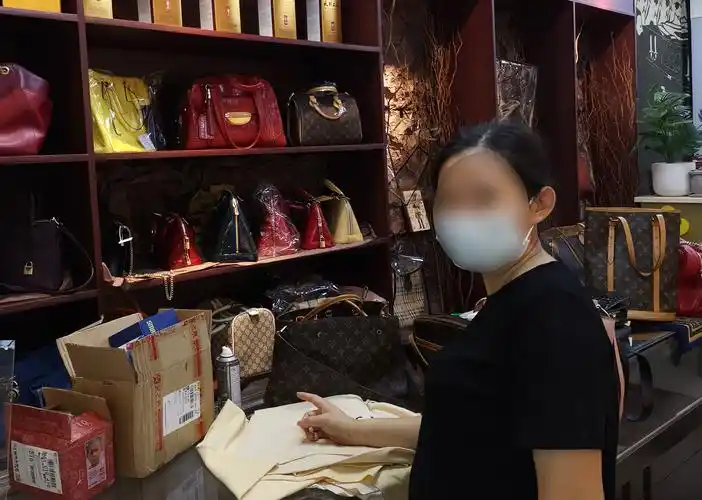 犯罪嫌疑人刁某指认现场