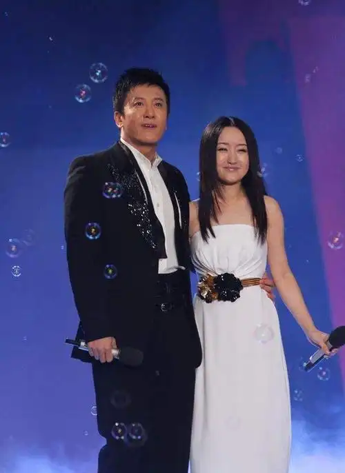 毛宁隐瞒多年的老婆终曝光,竟然是大家熟悉的她,难怪没娶杨钰莹