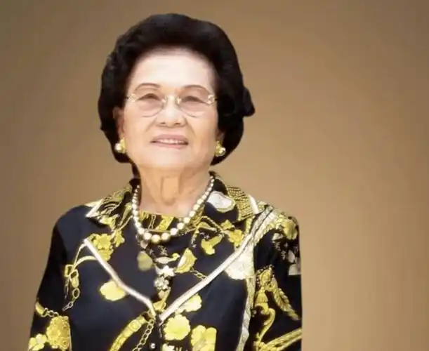 揭秘女企业家财富第一大来源_杨惠妍_邝肖卿_排名