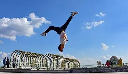 互动吧-惠山区首届空翻特技培训