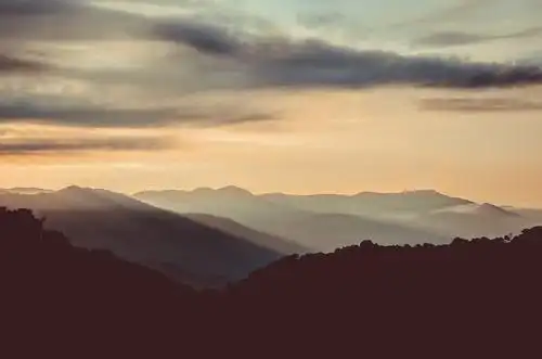 大气山峰山脉背景图片素材