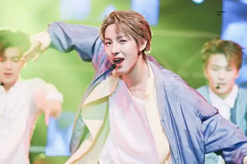 黄仁俊 - 堆糖,美图壁纸兴趣社区