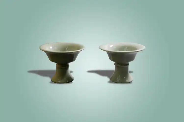 明代永乐年制湖田青白釉高足杯