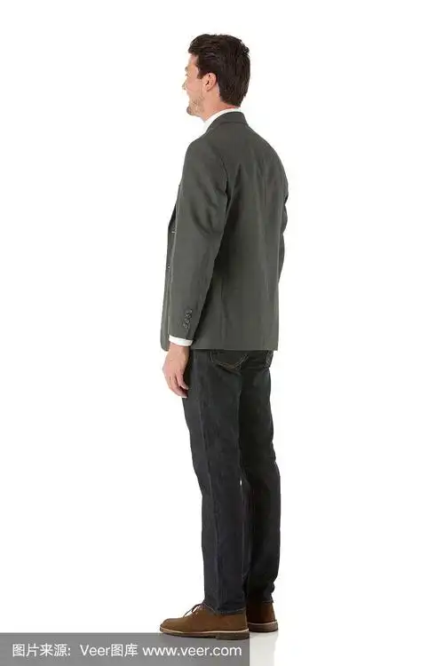 一个微笑的商人的侧面站着