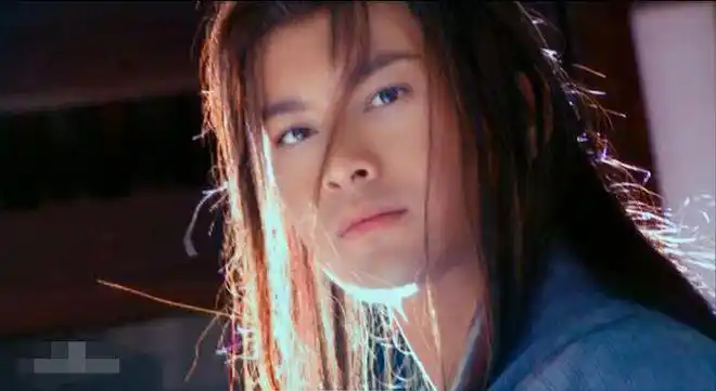 张纪中心中的杨过是又帅又硬的那种,所以第一眼看到黄晓明,张纪中是