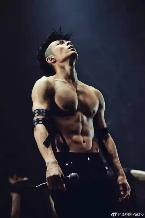 23 20:00场 馆:广州体育馆1号馆票 价:￥380~1280【广州】曹格--我们