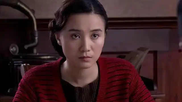 悬崖:宋佳觉得高彬挺和气,张嘉译称他不简单,是他们最大的敌人