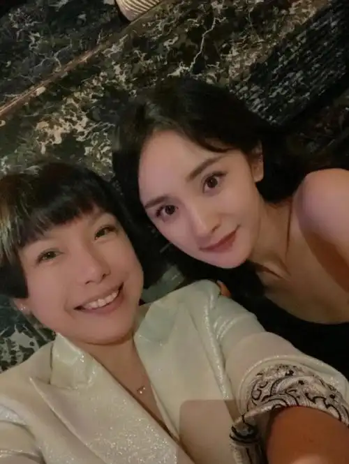 周杰伦杨幂古早合影