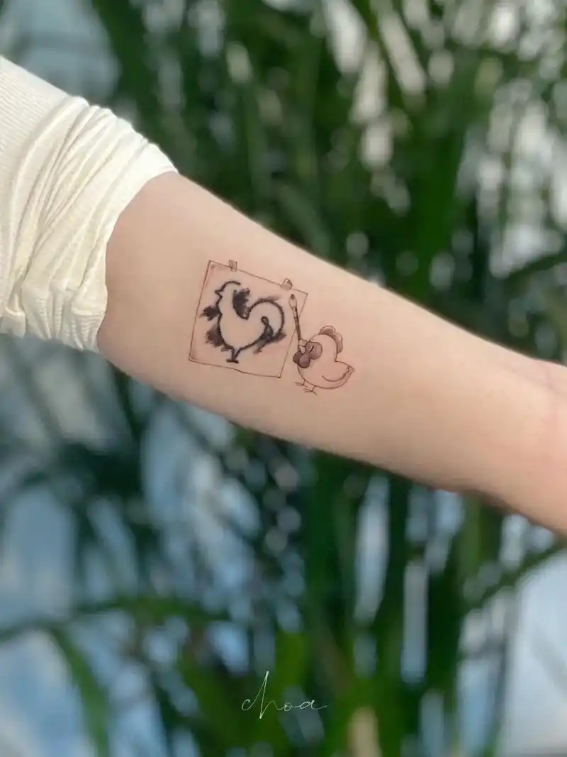 小鸡画小鸡 一个纹身遮盖,儿子属鸡,所以在原纹身的基础上做了 - 抖音