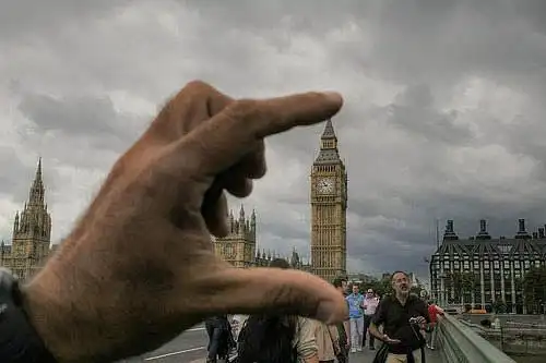 42张强迫透视创意摄影欣赏