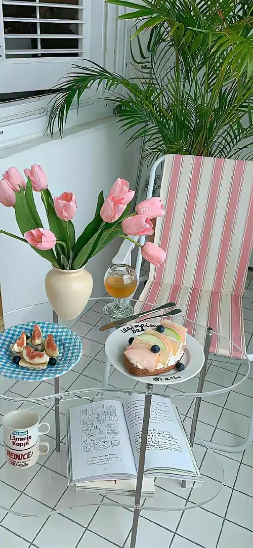 朋友圈自拍文案##朋友圈文案##日常文案##微信状态背景图##小众壁纸