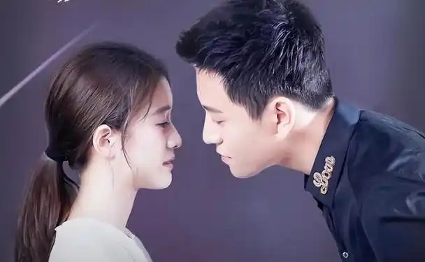 杨紫前任秦俊杰:亲姐为捧他退圈,为一碗胡辣汤毁掉星途值得吗?