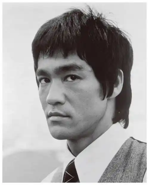 李小龙,美国人也是中国人?实为日日本剧核心!_中国_全世界_功夫