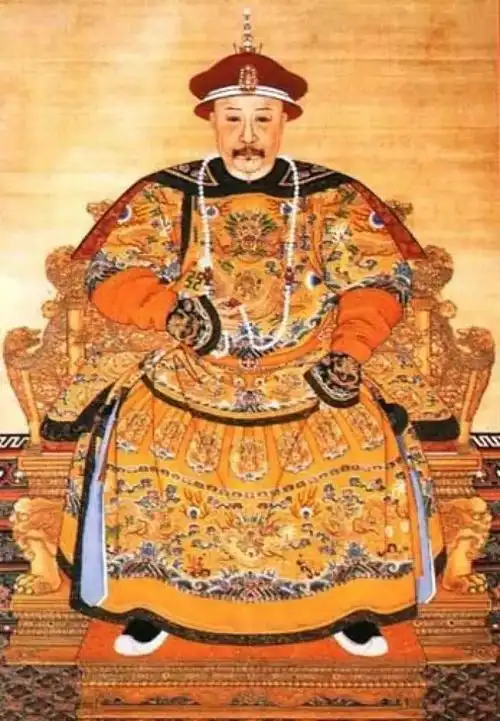 嘉庆皇帝很勤勉,也非常爱打猎,经常会组织王公贵族进行"木兰秋狝",以