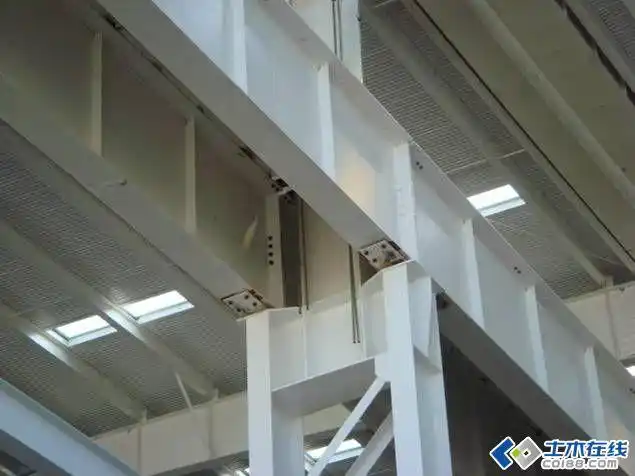 重型格构式钢柱侧面节点.jpg
