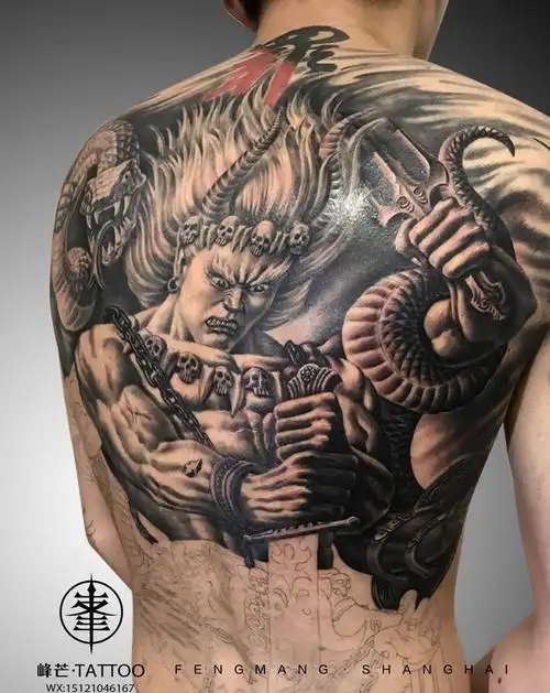 战神蚩尤(原创)纹身图片_背部新传统欧美写实蚩尤战神原创纹身图案