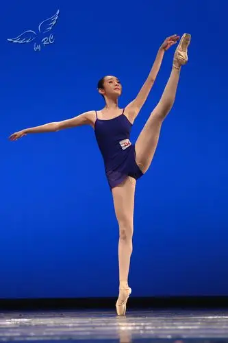 听说大家想看张艺凡跳舞了