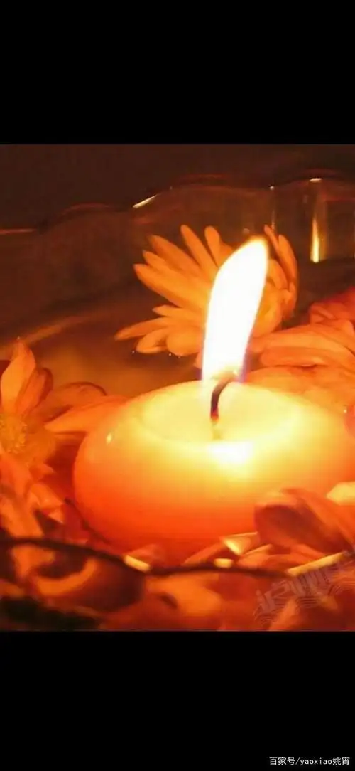 姨妈,我们最亲最亲的亲人,我们为您点亮一盏长明灯,照亮您去往天痰哪