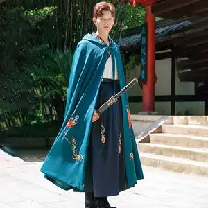 披风古风红色刺绣