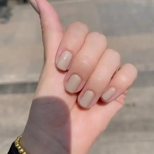 夏季美甲纯色显白