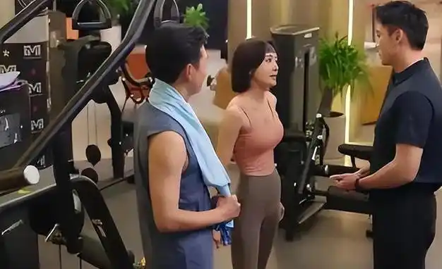 秦岚新剧高开低走网友不要再秀身材了还是赶紧磨练演技