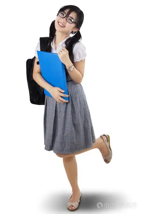 性格开朗的高中毕业的学生