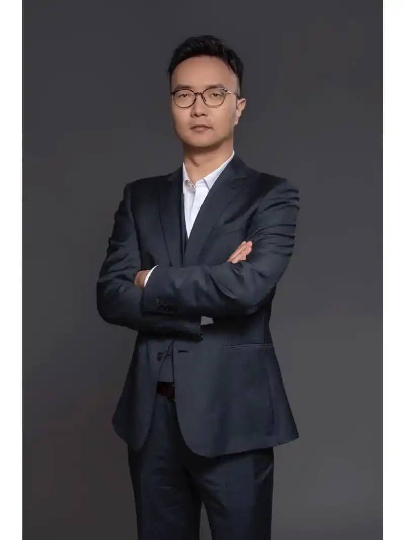 男士形象照|西装照|肖像照 摄影师:牟海波