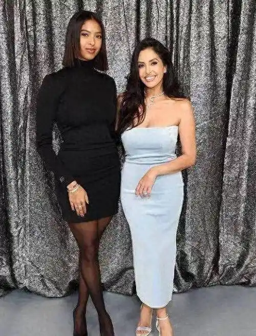 瓦妮莎抹胸装好性感,41岁身材仍傲人,马龙:受不了_科比_生活_女性