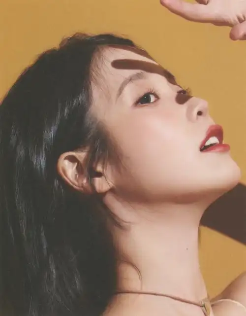 #iu李知恩新剧《辛苦了》#