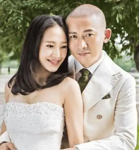 聂远看起来有点凶,但老婆真漂亮,听说他每月给老婆几百万零花钱!