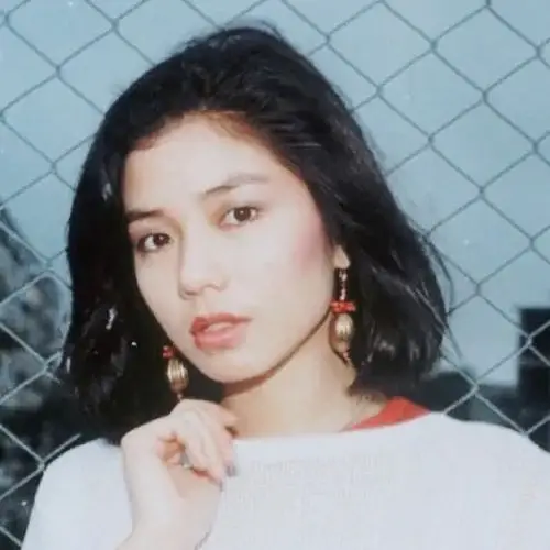 钟楚红 1960年2月生于中国香港 自截女头