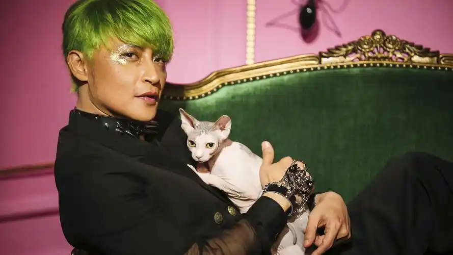 陈志朋多元化写真曝光 酷炫造型显千面男爵魅力