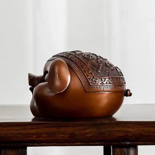 紫铜猪摆件创意可爱车载车内汽车尊贵紫铜手工打磨