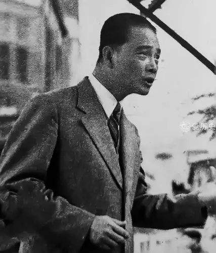 今天看到的这些照片便是汪精卫在来到上海后,在日本人的安排下接受