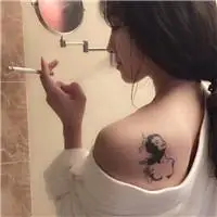 原谅我不乖颓废抽烟女生头像