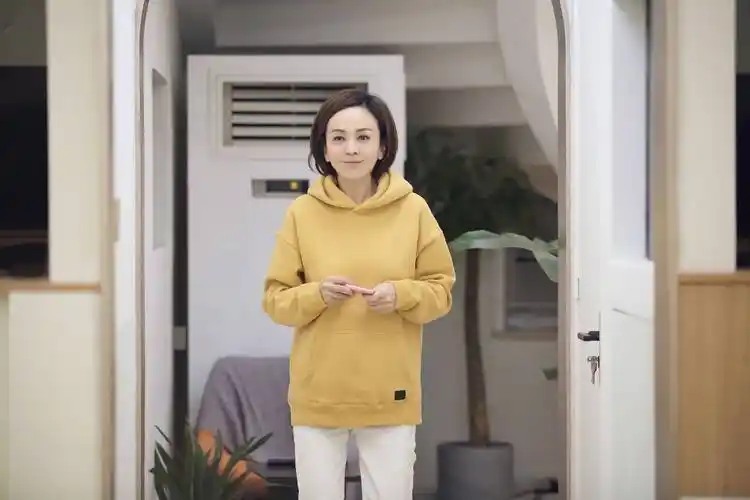 方磊穿丝袜照曝光,被质疑骗感情想出名_爱情_嘉宾_网友