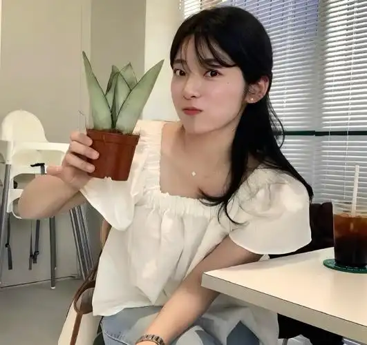 小清新363436373039活力满满女生头像