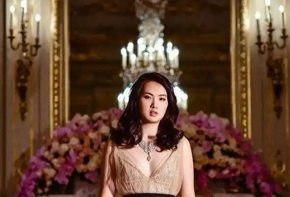 原创任正非女儿姚安娜被爆曾是赌王四太相中的儿媳却拒绝了何猷君