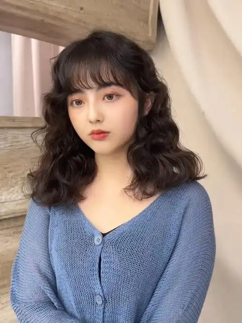 中长发烫发推荐浪漫法式烫懒人必备发型