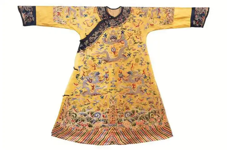 龙袍的由来 英文(龙袍的由来 英文介绍)_大全-幸福起航