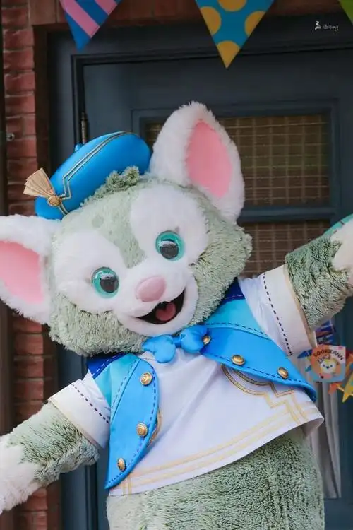 class="ref" data-ctrid="uaj3eurvdctj">达菲家族,是迪士尼旗下