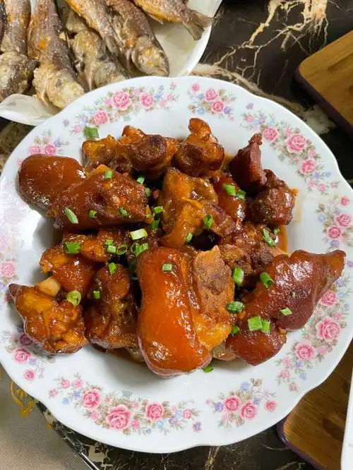 今天做的猪脚很棒