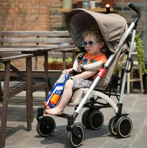 高景观婴儿车走红优势的确有很多但这些问题也需要多重视