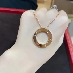 代购cartier/卡地亚love大饼项链 18k玫瑰金 大圆环吊坠 锁骨链