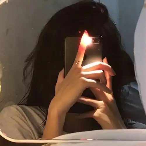 对镜自拍/创意对镜自拍/不露脸自拍照/头像照