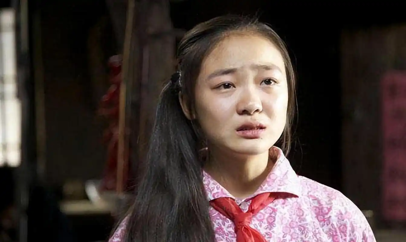 全国观众的眼泪,当年的一部《暖春》究竟有多么成功,恐怕只有小花知道